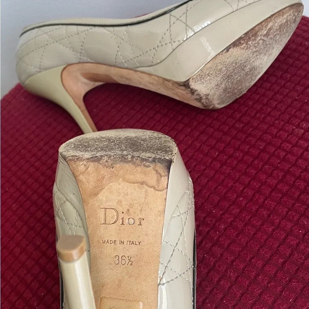 Dior Cream Peep-Toe Pumps with Black Patent Bow Accent - Picture 2 of 7